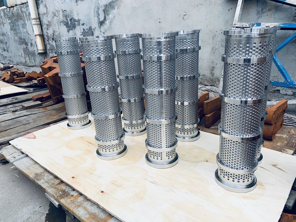 凯时小编带你相识冲孔板复合网的用途